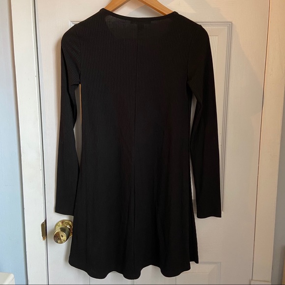 Forever 21 Simple Black Long Sleeve Dress - Picture 3 of 3